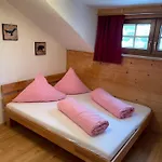 公寓 Der Waidachhof Zillertal 海因岑贝格