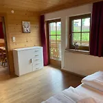公寓 Der Waidachhof Zillertal 海因岑贝格