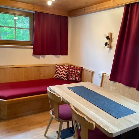 Der Waidachhof Zillertal Apartamento Hainzenberg
